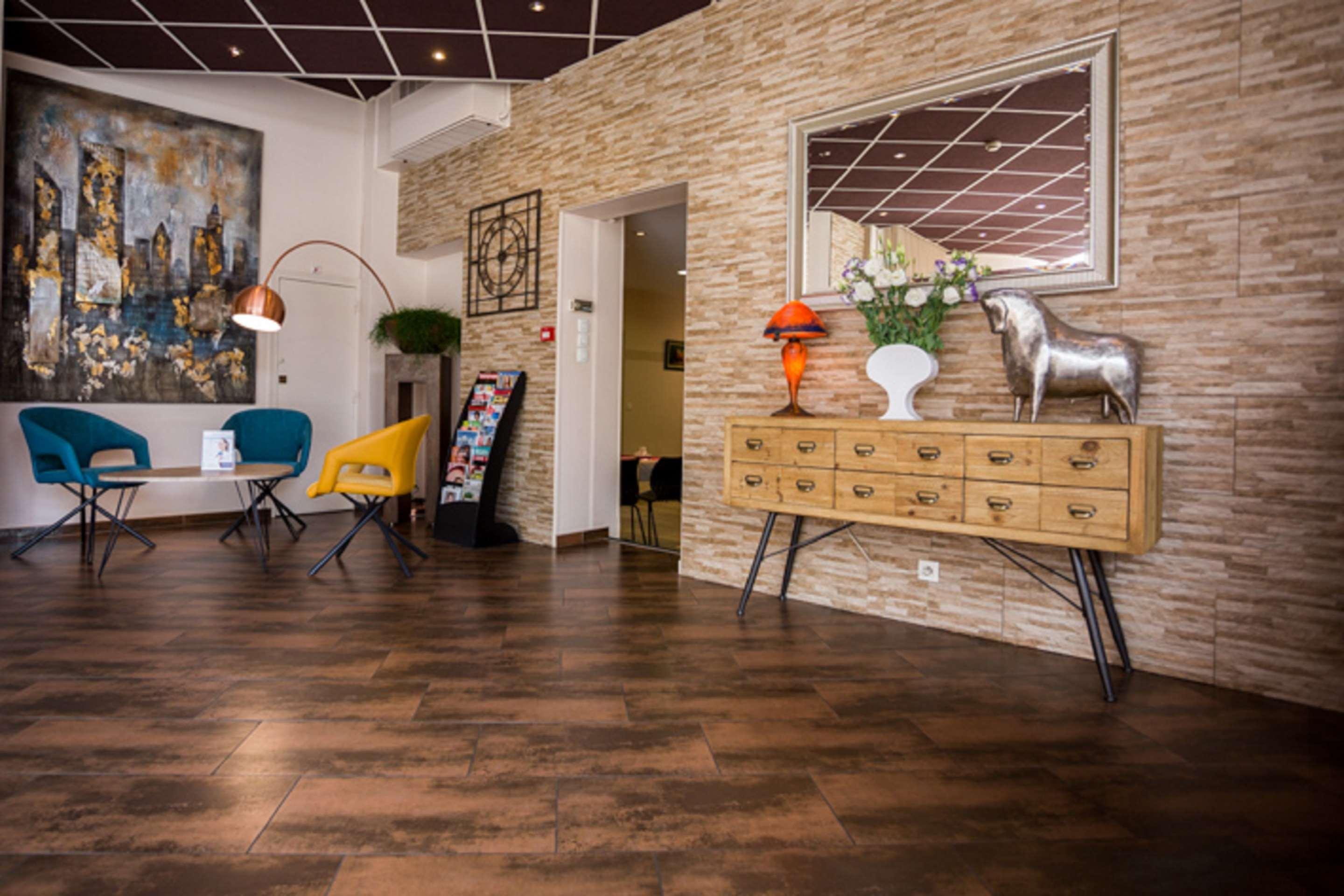 Hotel Western Des Voyageurs 3*